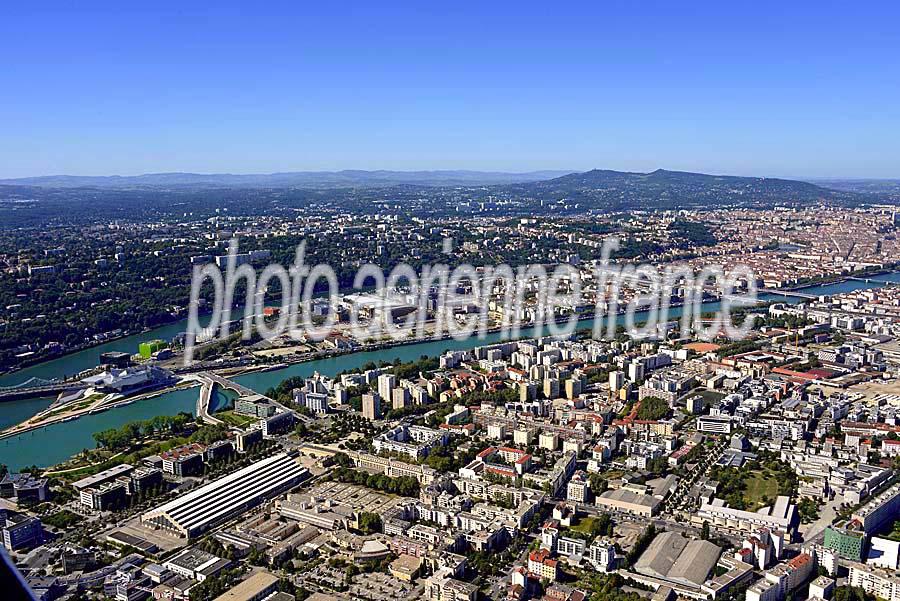 69lyon-1-0816