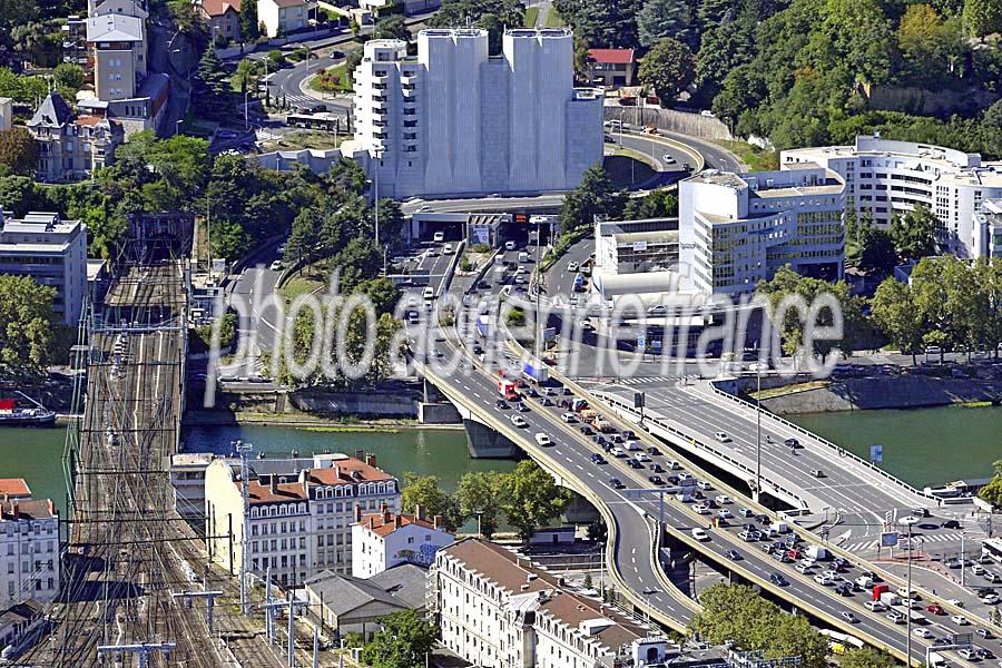 69lyon-28-0816