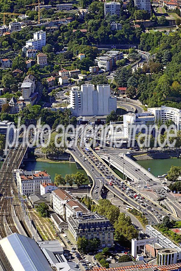 69lyon-30-0816