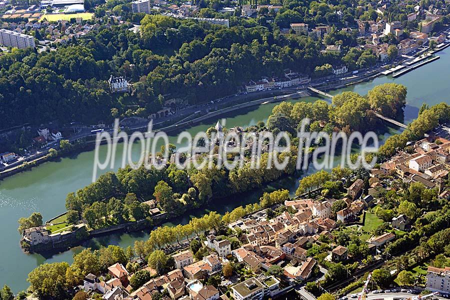 69lyon-965-0917