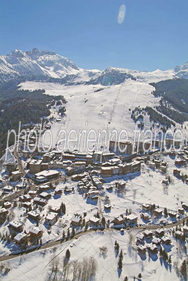 73courchevel1650-18-0305