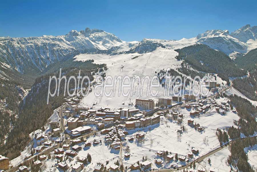 73courchevel1650-19-0305