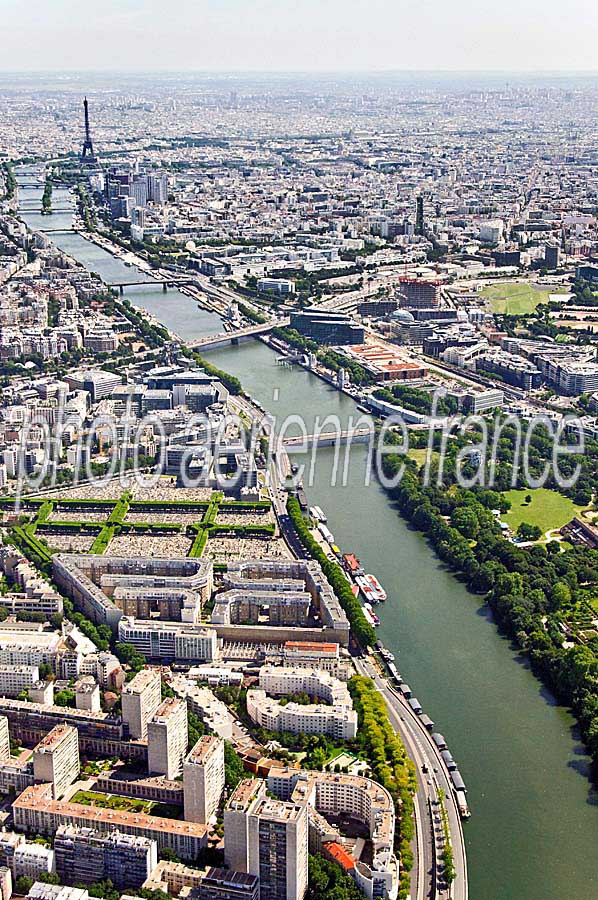 75paris-4-0609