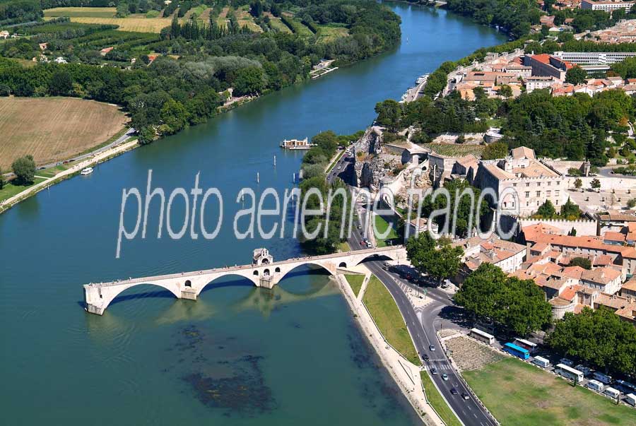 84avignon-13-0806