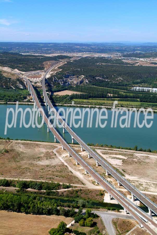 84avignon-pont-tgv-2-0806