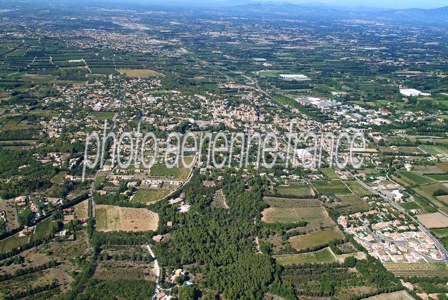 84chateauneuf-de-gadagne-1-0806