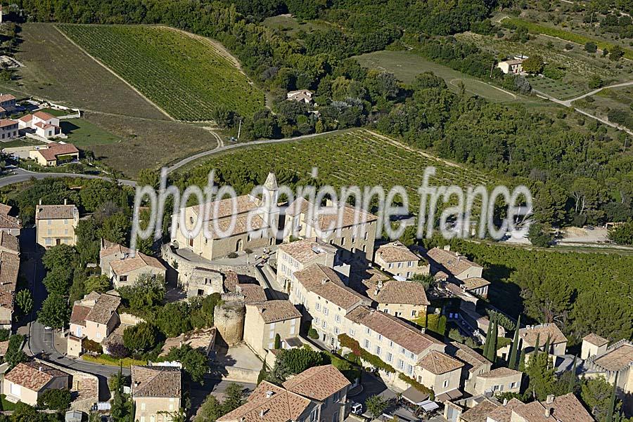 84crillon-le-brave-15-0915