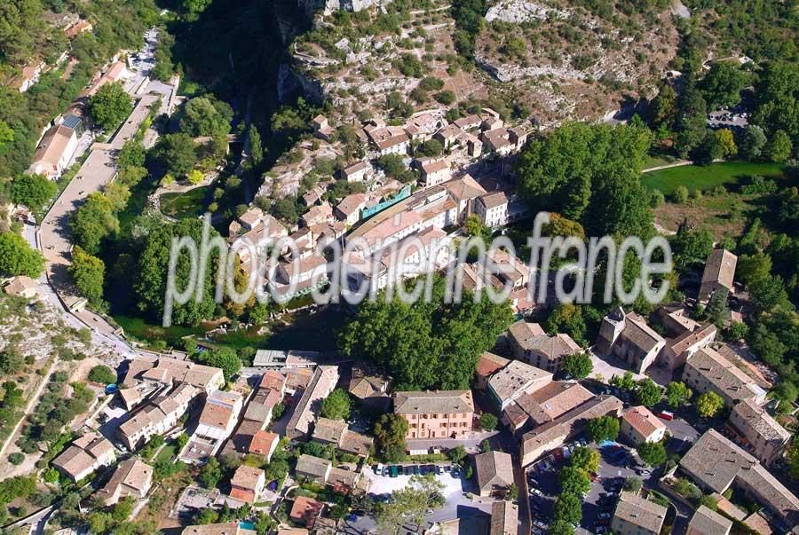 84fontaine-de-vaucluse-30-0806