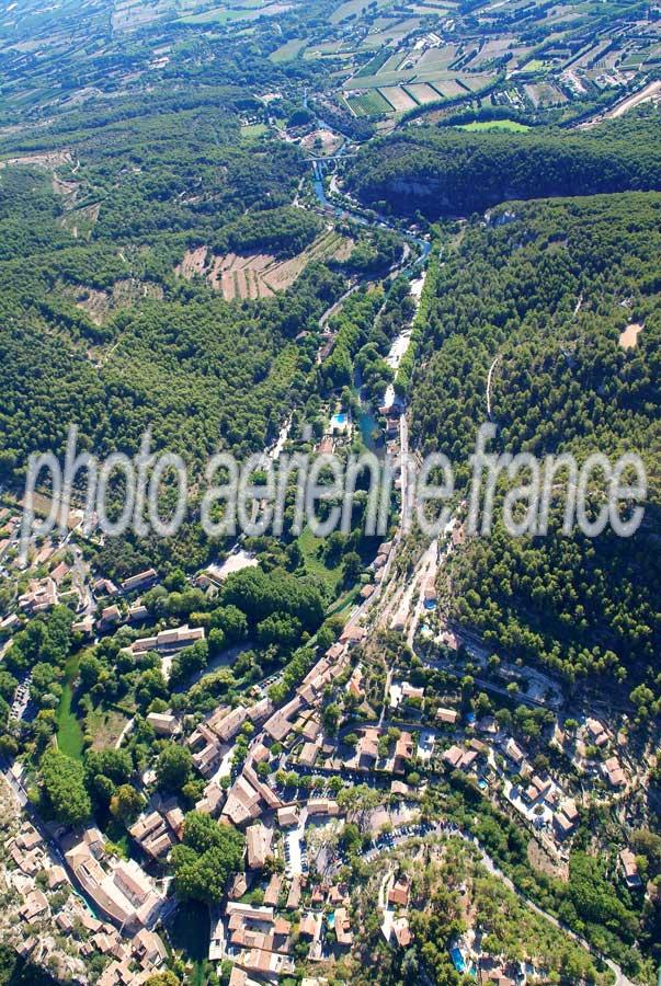 84fontaine-de-vaucluse-47-0806