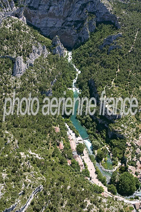 84fontaine-de-vaucluse-7-0608