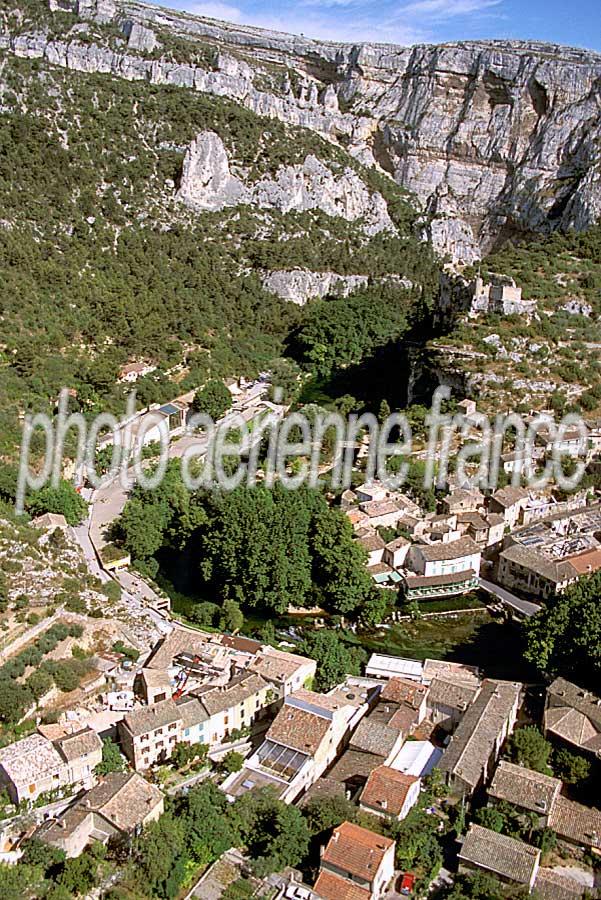 84fontaine-de-vaucluse-8-e99