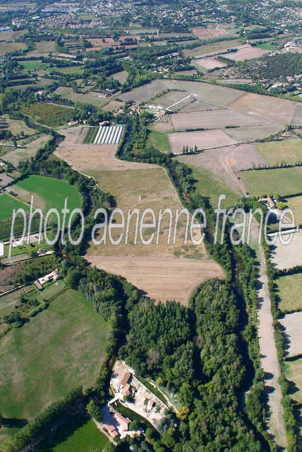 84l-isle-sur-sorgues-55-0806