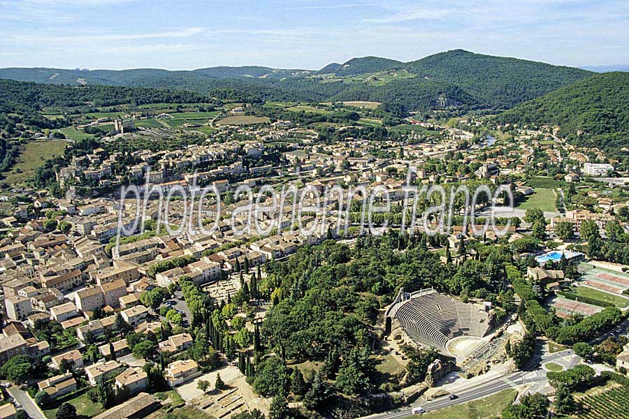 84vaison-la-romaine-1-e96