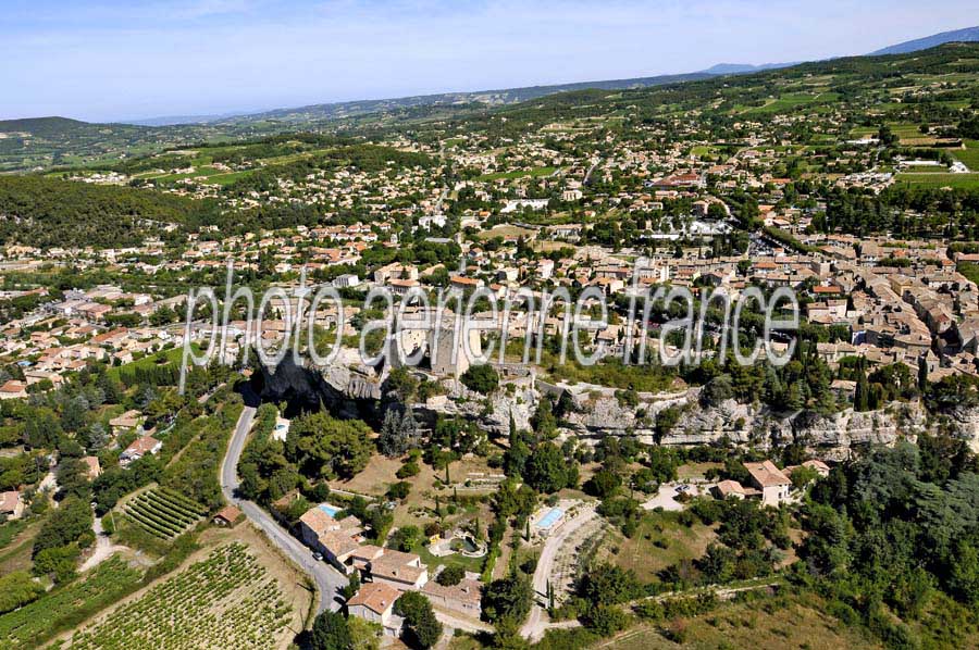 84vaison-la-romaine-12-0810