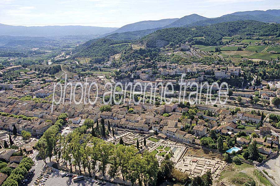 84vaison-la-romaine-2-e96