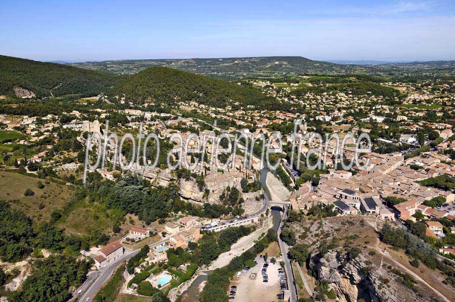 84vaison-la-romaine-4-0810