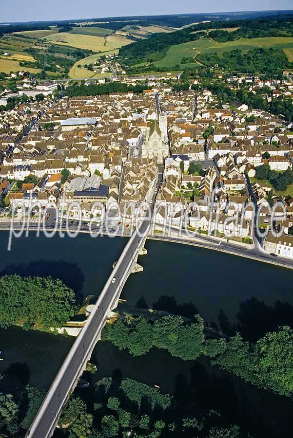 89villeneuve-sur-yonne-1-e95