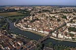 17saintes-4-e95 - Photo aérienne Saintes (4) - Charente-Maritime : PAF