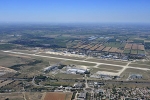 30aeroport-garons-1-0717 - Photo aérienne aeroport-garons (1) - Gard : PAF