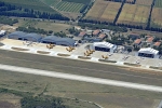 30aeroport-garons-10-0717 - Photo aérienne aeroport-garons (10) - Gard : PAF