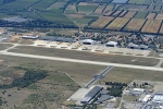30aeroport-garons-17-0717 - Photo aérienne aeroport-garons (17) - Gard : PAF