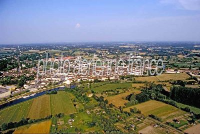 Photo aérienne de Pont-de-Vaux (01) — Ain