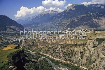 Mont-Dauphin vu du ciel — photo aérienne des Hautes-Alpes