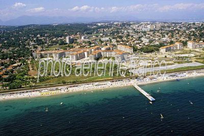 Vue aérienne d'Antibes, Alpes-Maritimes