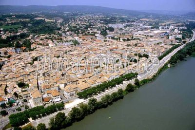 Bourg-Saint-Andéol vu du ciel — photo aérienne de l'Ardèche