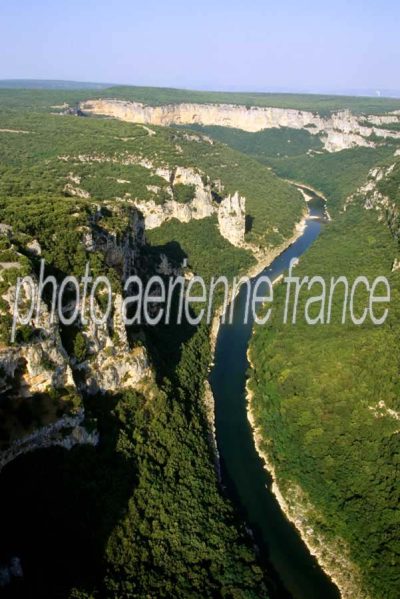 Vue aérienne de Vallon-Pont-d'Arc, Ardèche