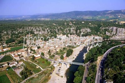 Vue aérienne de Vogüé, Ardèche