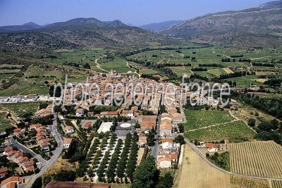 Paziols vu du ciel — photo aérienne de l'Aude