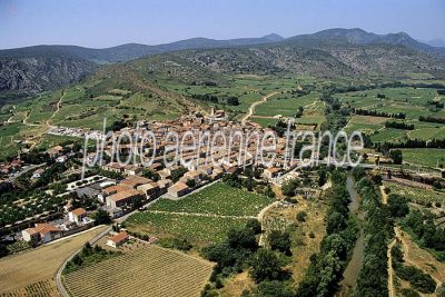 Vue aérienne de Paziols, Aude