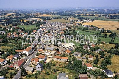 Vue aérienne de Montbazens, Aveyron