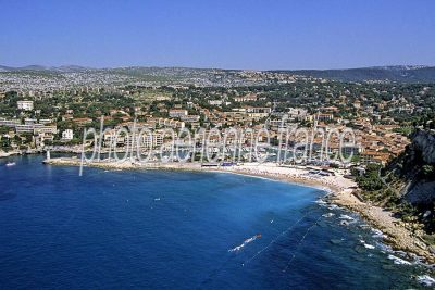 Cassis vu du ciel — photo aérienne des Bouches-du-Rhône