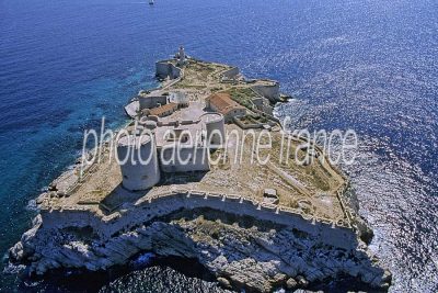 Méditerranée à Chateau d If (13) en photo aérienne