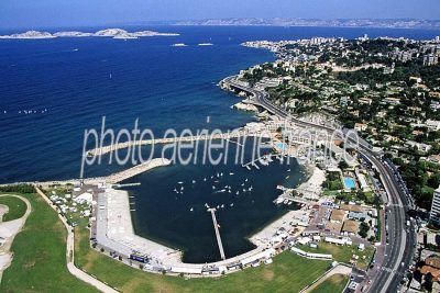 Vue aérienne de Marseille, Bouches-du-Rhône — Marseille: Plage…