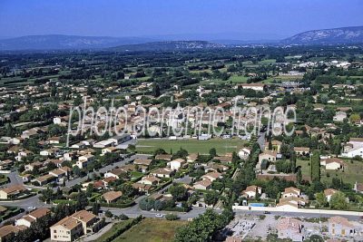 Vue aérienne de Mollégès, Bouches-du-Rhône