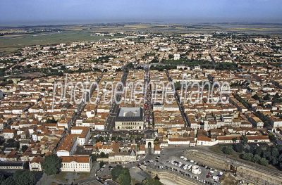 Rochefort vu du ciel — photo aérienne de la Charente-Maritime