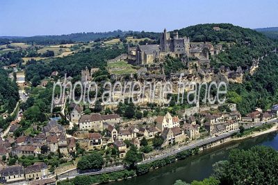 Photo aérienne Beynac-et-Cazenac Dordogne : chateaux du périgord