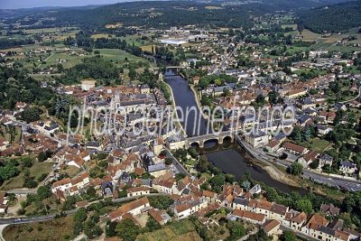 Vue aérienne de Montignac, Dordogne