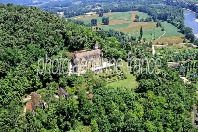 Vue aérienne de Rouffillac, Dordogne — chateaux du périgord