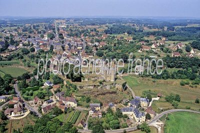 Salignac-Eyvigues vu du ciel — photo aérienne de la Dordogne