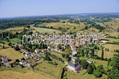 Villars vu du ciel — photo aérienne de la Dordogne