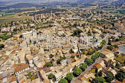 Vue aérienne de Saint Paul 3 Chateaux, Drôme