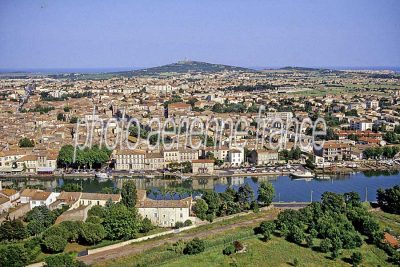 Agde vu du ciel — photo aérienne de l'Hérault