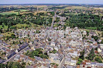 Cormery vu du ciel — photo aérienne de l'Indre-et-Loire