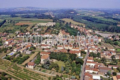 Photo aérienne de Chanas (38) — Isère