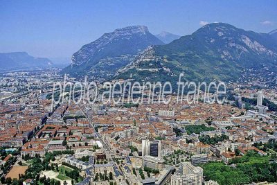 Grenoble: Vues Générales à Grenoble (38) en photo aérienne