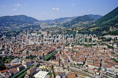 Photo aérienne de Voiron (38) — Isère